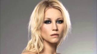 Denise Van Outen Home