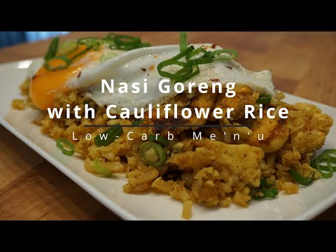 Low-Carb Nasi Goreng with Cauliflower Rice | Only 10g Carbs per Serving!
