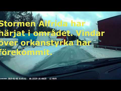 Årets första storm på båtvarvet.