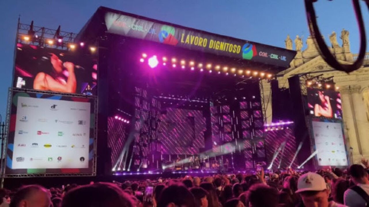 Concerto del Primo Maggio a Roma, Piazza San Giovanni gremita di persone