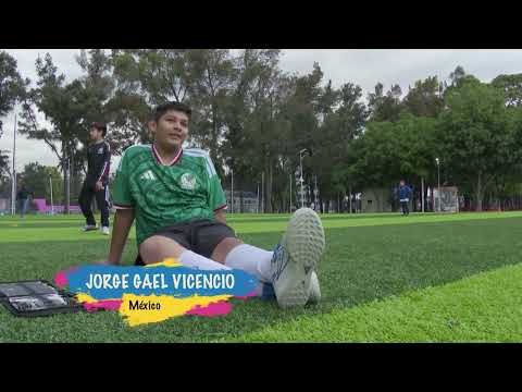 Hasta los mejores jugadores de fútbol han tenido que esperar en la banca… Jorge lo vivió y eso lo motivó a prepararse mucho para poder demostrar lo bueno que es.