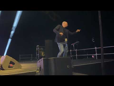 Jim Kerr petite danse finale / Simple Minds live at Lyon Halle Tony Garnier 2022 #simpleminds