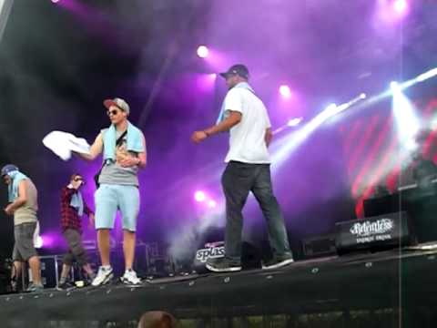 4tune vs Persteasy RR Finale Vbt Splash Splash 2013 Live]