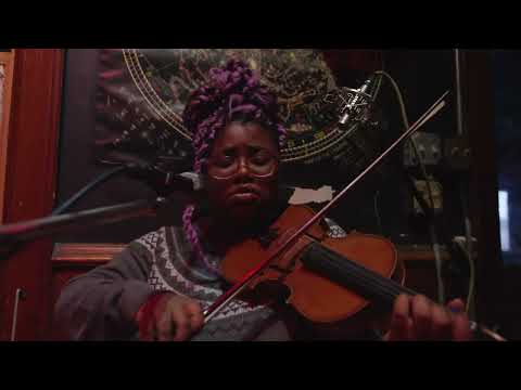 Peter Mulvey & SistaStrings: Shenandoah