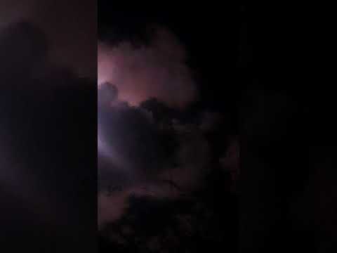 Luar da madrugada com nuvens dia São Pedro/São Paulo 29.06.2026 03:33 h Pirassununga SP BR América