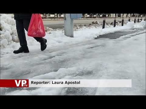 Ploiești sub gheață: străzi periculoase și gunoaie neridicate