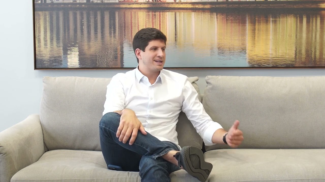 João Campos diz que terá "idade e experiência" para 2026