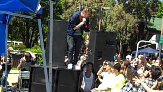 Macklemore &amp; Ryan Lewis Perform &quot;I Said Hey&quot; Live (Berkeley, CA)