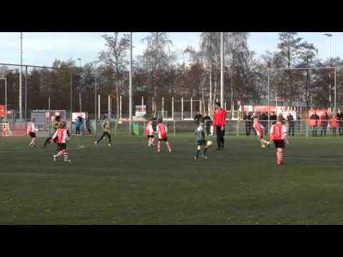 RKAVV F1 -  Voorschoten F3, 12 december 2015