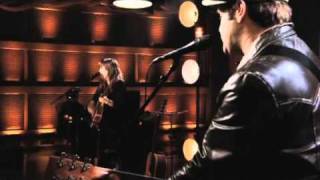 Serena Ryder &amp; The Beauties - Little Bit Of Red