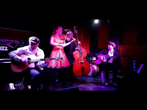 Mainouche - Night and Day