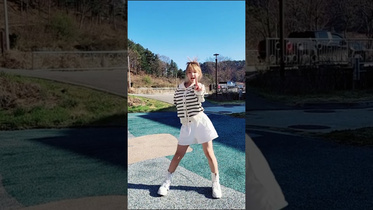 예나 캐치캐치 YENA #춤추는곰돌 #afstarz #춤추는곰돌의랜덤댄스 #댄스 #dance #kpop #music #fyp #예나 #캐치캐치 #yena #춤추는가을 #유행 #신곡