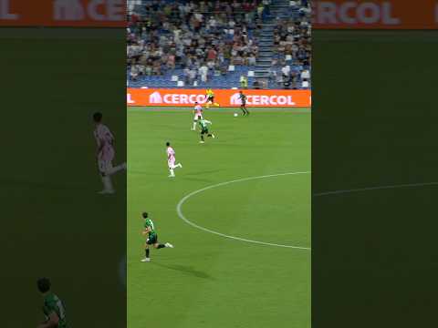 ONE MINUTE OF PURE CHAOS! 😮 #SerieAEnilive #SassuoloJuve