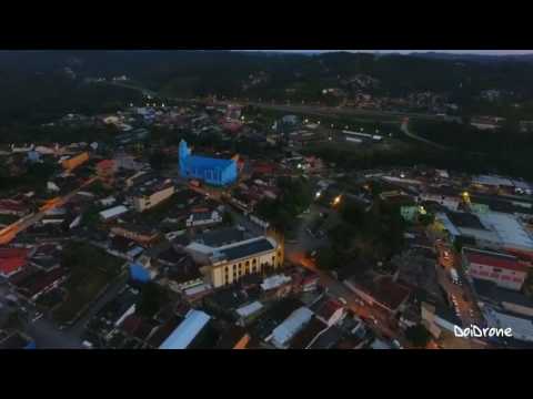 Favelacop sobrevoando a Cidade de Juquitiba