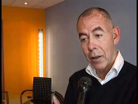 02-04-2007 - Martinitoren versierd met chinese lampions.