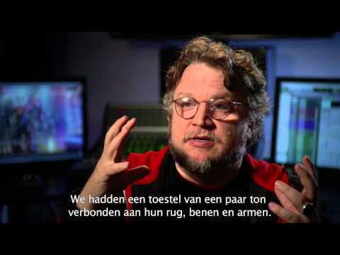 Pacific Rim - "Oversized Robots" Featurette (Vlaams) [HD]