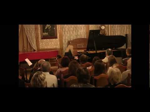 Eleonora Teplukhina plays Claude Debussy "Clair de Lune"