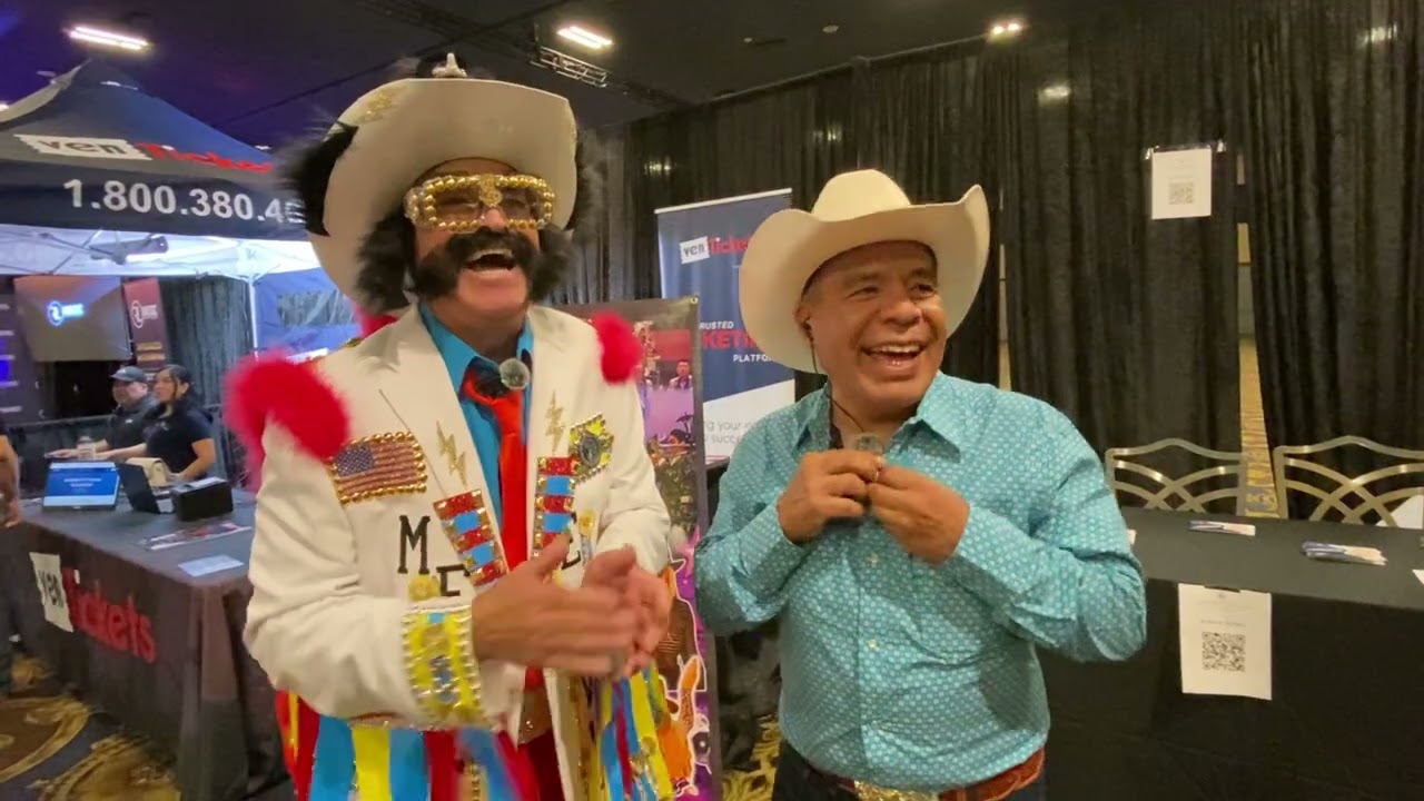 Mexican Elvis  desde Las Vegas con El Muñeco Cast.2025