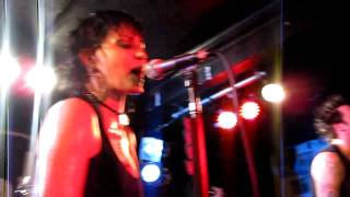 Joan Jett &amp; the Blackhearts @ Annandale - I Love Playing with Fire (last verse &amp; chorus)