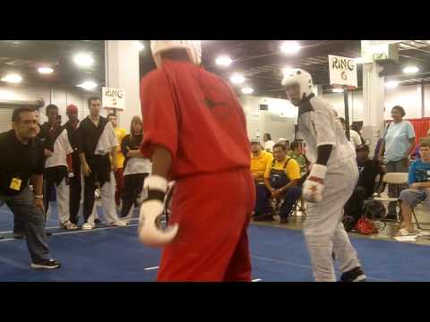 Troy Binns v Ross Levine Men's Fighting NEO '10