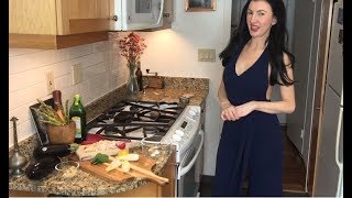 Living in Italian: Lemon Basil Chicken Endive Boats