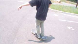 preview picture of video 'ME SK8TEING!'