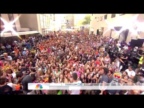 One Direction - Kiss You - Today Show Performance (August 2013)