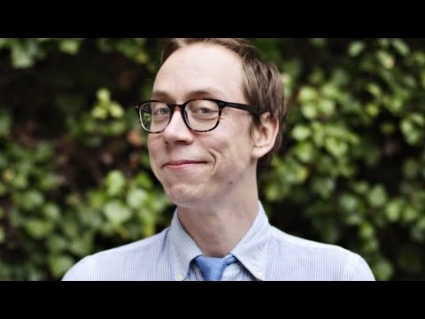 K. Svensson tagen av polis för snatteri av folköl - Crazy Town #177