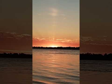 que hermosa temperatura 😂#Playa#Atardecer#Humor#Sunset#playa de  Bella Vista - Ctes#Shorts#Youtube