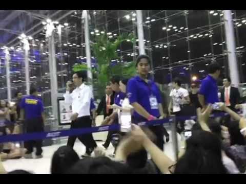 [FANCAM] 121004 U-Kiss @Suvarnabhumi Airport