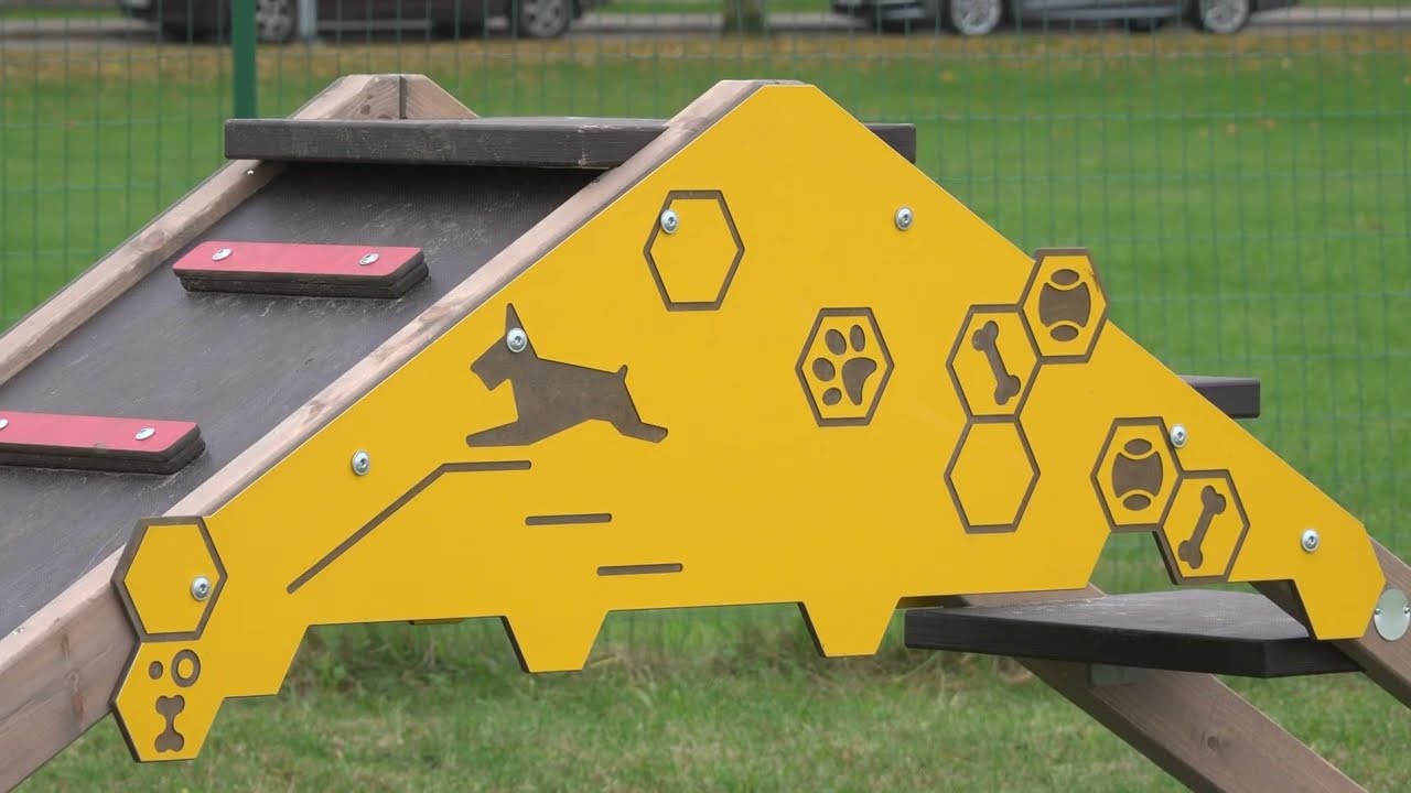 Ventspilnieku ideja kļuvusi par realitāti – jaunais suņu laukums Rindas ielā