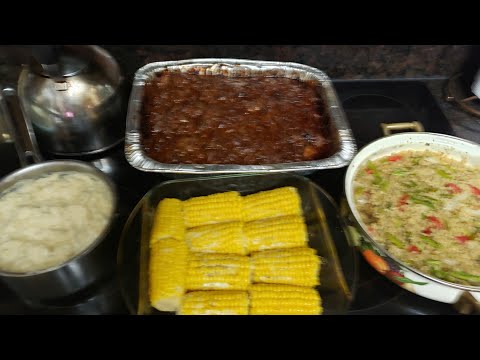 Sunday Dinner: Barbecue Beef, Creamed Potatoes, Veggie Medley & Corn!