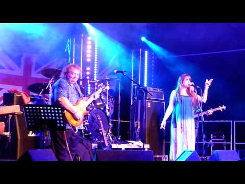 The Bernie Marsden Band featuring Cherry Lee Mewis - A Place in My Heart, Maryport (UK) 2013.