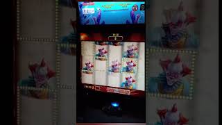 Clown Jackpot! Insane Slot Machine Bonus Round Win!