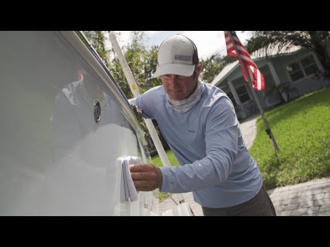 How To Polish A Boat, Like NEW | Boat Maintenance Basics with Florida Sportsman [2021]