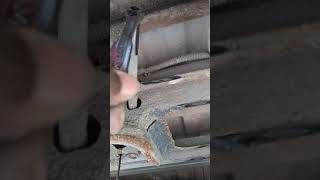 2005 dodge ram 1500  spare tire how to lower