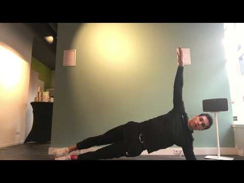 Buikspier kwartier met Green Army WorkoutSSS van Cas Abraham