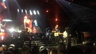 Lee Brice comes on stage On the American Made Tour 1-12-17 (Song: Little Things)