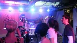 Stereo Total - I Love You Ono /Live/