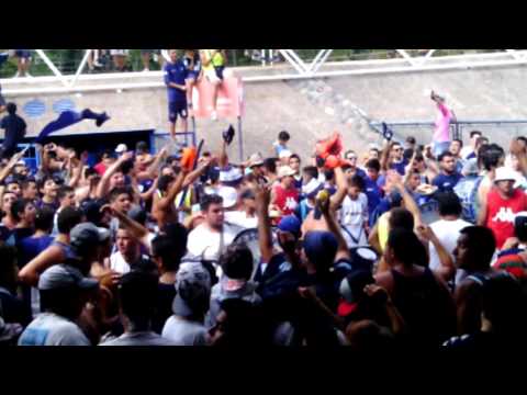 "Probablemente ya de mi te has olvidado" Barra: Los Caudillos del Parque &bull; Club: Independiente Rivadavia &bull; País: Argentina