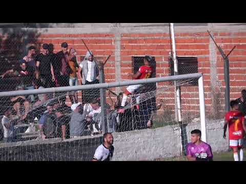 Resumen: Claypole 4 - Deportivo Español 2