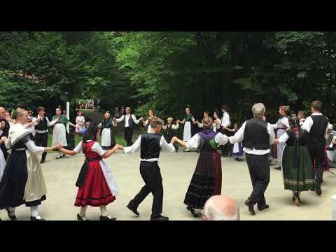 4D510989 9811 4E02 BC2F FC0D2377371D