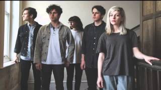 ALVVAYS - &quot;Dives&quot; Live on New Afternoon Show