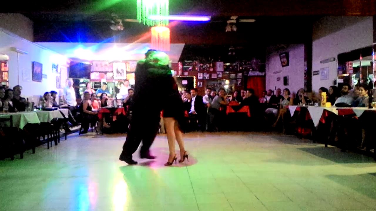 Yanina Erramouspe y Leo Ortiz 13/12/17 video 3