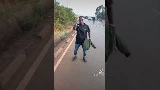 Download lagu kuna mtoto wa mtu nampenda tiktok by big dodo 4G mp3