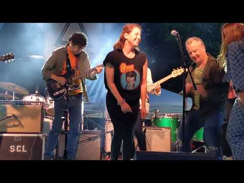 Rebel Rebel, Follow the Arrow, all star set