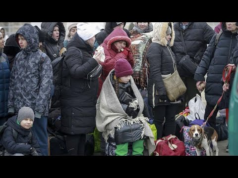 700.000 ucranianos buscan refugio en Polonia - de Putin y el ejército del terror ruso