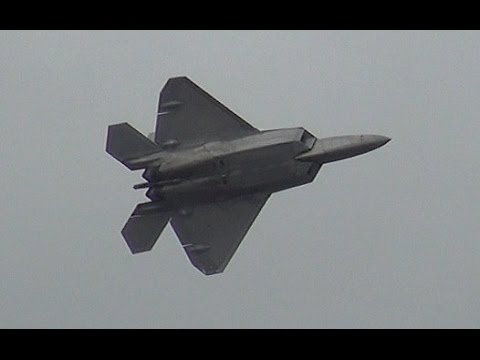 USAF F-22 Raptor at The Royal International Air Tattoo 2016 (DutchPlaneSpotter)
