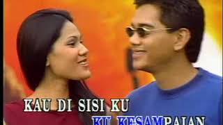 Download lagu Exists   Julia mp3