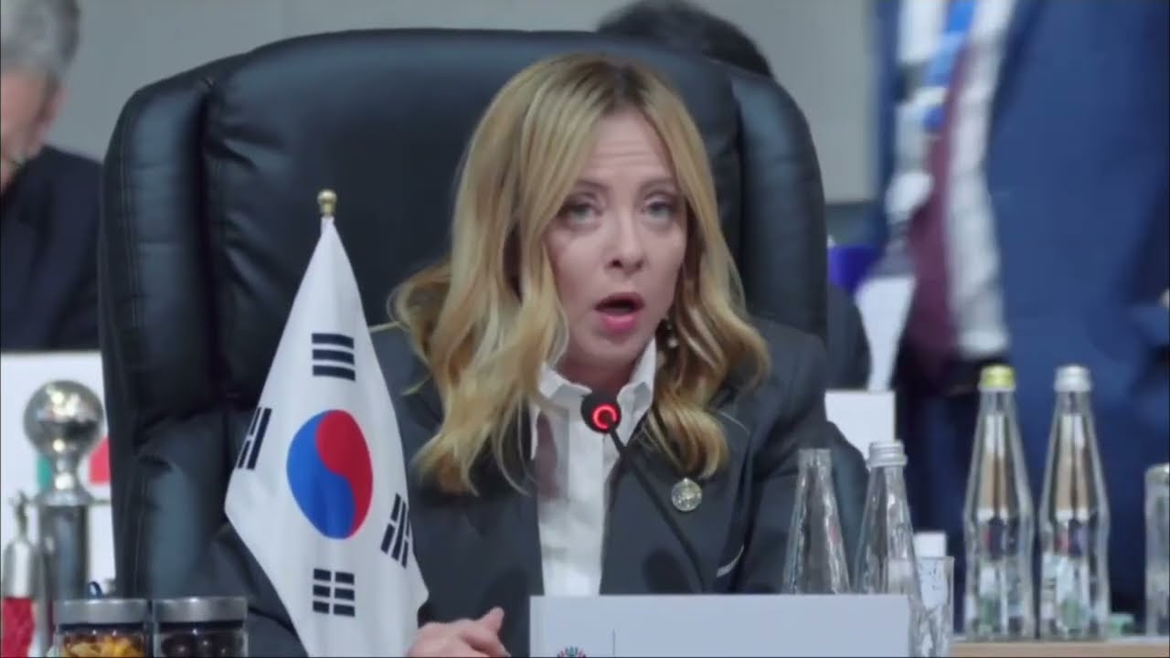 MELONI: "L'ITALIA È PRONTA A LAVORARE CON I SUOI PARTNER AMERICANI PER UNA PACE GIUSTA IN UCRAINA"